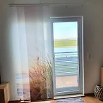 Apartment Gaestewohnung Elbblick - Reinkommen, Wohlfuehlen Und Den Ausblick Geniessen *