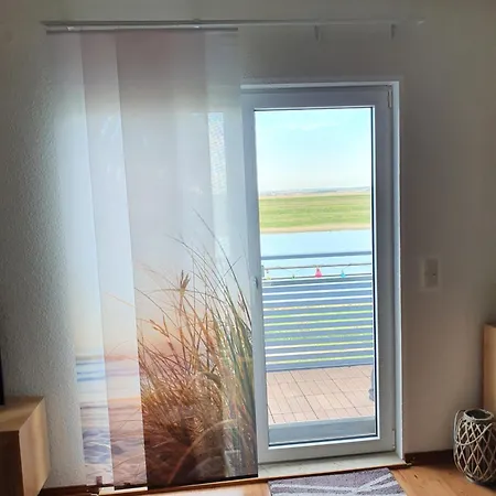 Апартаменты Gaestewohnung Elbblick - Reinkommen, Wohlfuehlen Und Den Ausblick Geniessen *