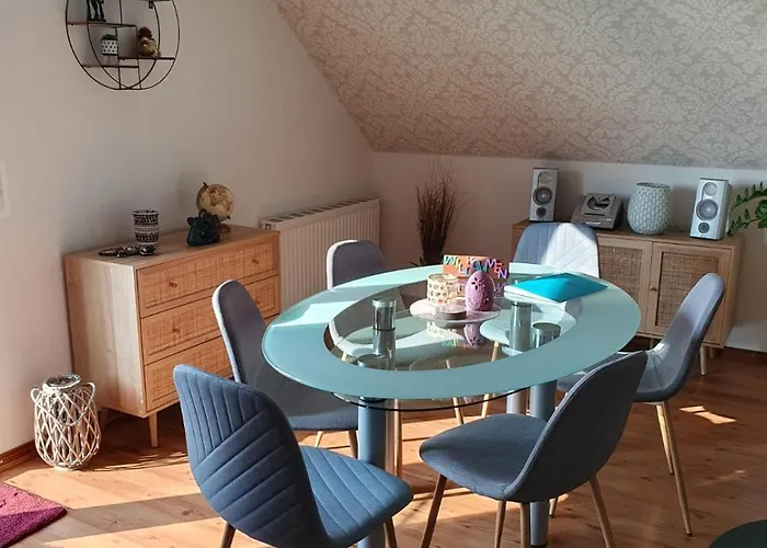 Apartment Gaestewohnung Elbblick - Reinkommen, Wohlfuehlen Und Den Ausblick Geniessen *