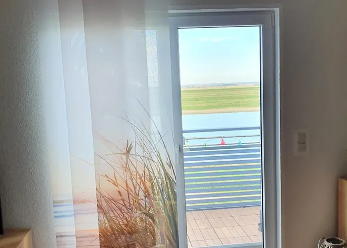 Apartment Gaestewohnung Elbblick - Reinkommen, Wohlfuehlen Und Den Ausblick Geniessen *